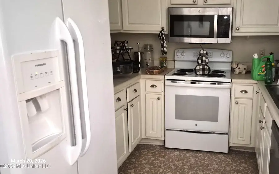 142 Plum Tree Road, Brandon, MS 39047 - #3