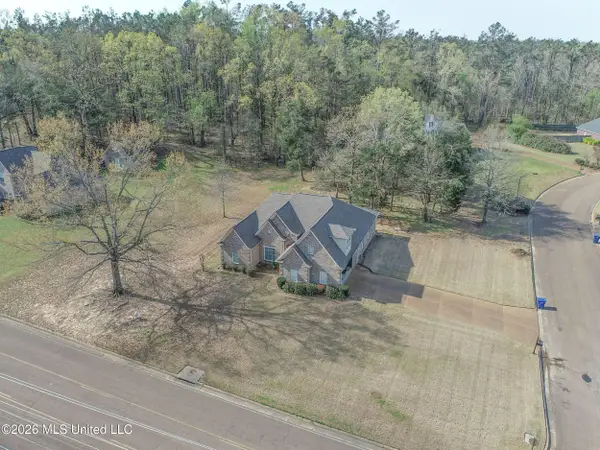 101 Womack Cove, Batesville, MS 38606