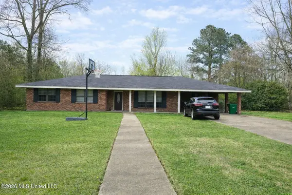 422 W Cherokee Street, Centreville, MS 39631