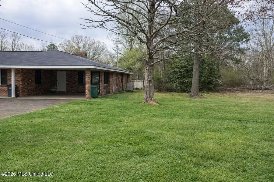 422 W Cherokee Street, Centreville, MS 39631 - #3