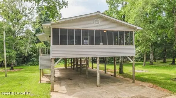 2432 Pascagoula River Road, Moss Point, MS 39562