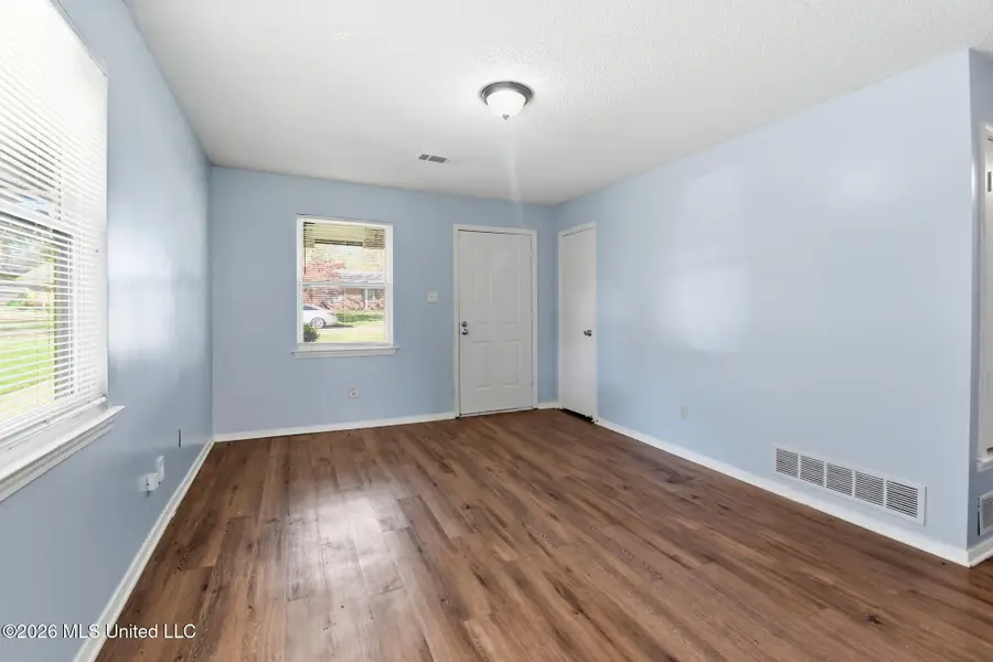 6460 Yorkshire Road, Horn Lake, MS 38637 - #2