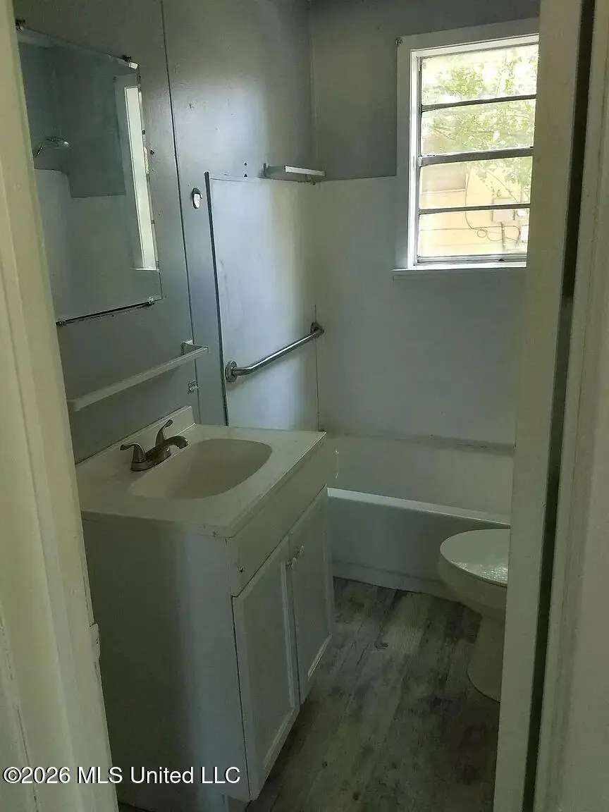 3728 Cromwell Street, Jackson, MS 39213 - #2