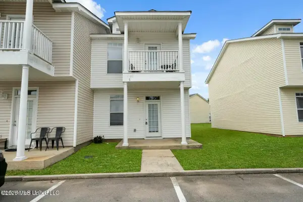 1121 Century Oaks Drive, Gulfport, MS 39507