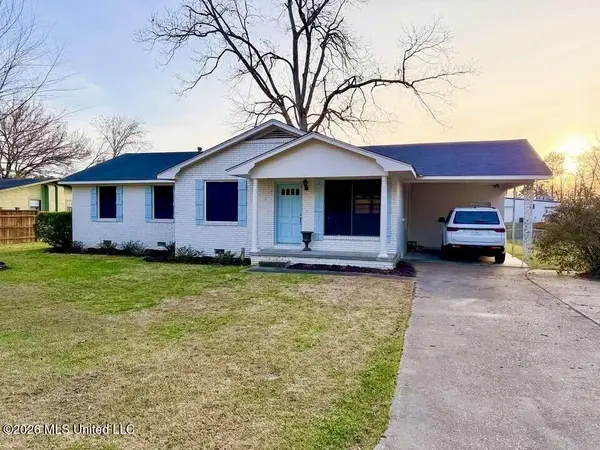 104 Catalpa Drive, Natchez, MS 39120