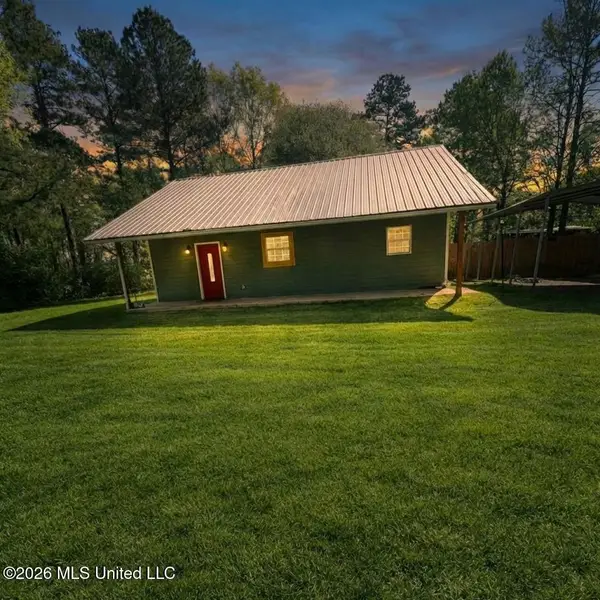 1146 Johnston Chapel Road, Summit, MS 39666