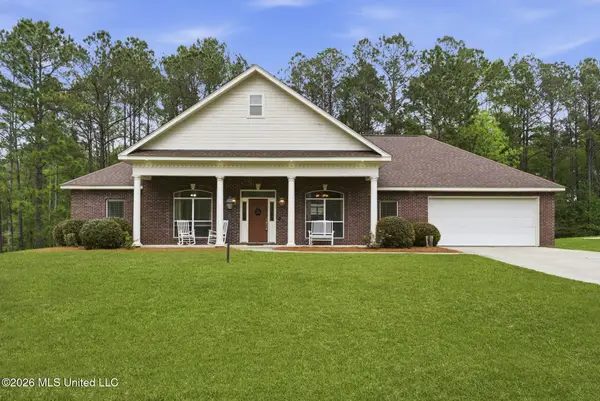 210 Whistlers Way, Hattiesburg, MS 39402
