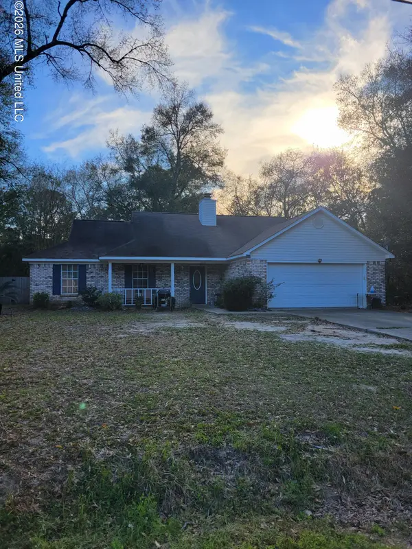 1301 Spruce Street, Ocean Springs, MS 39564