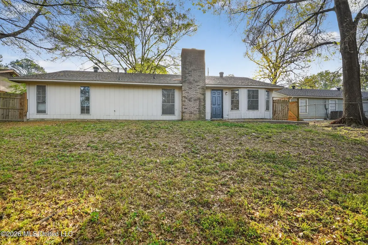 2141 Thousand Oaks Drive, Jackson, MS 39212 - #1