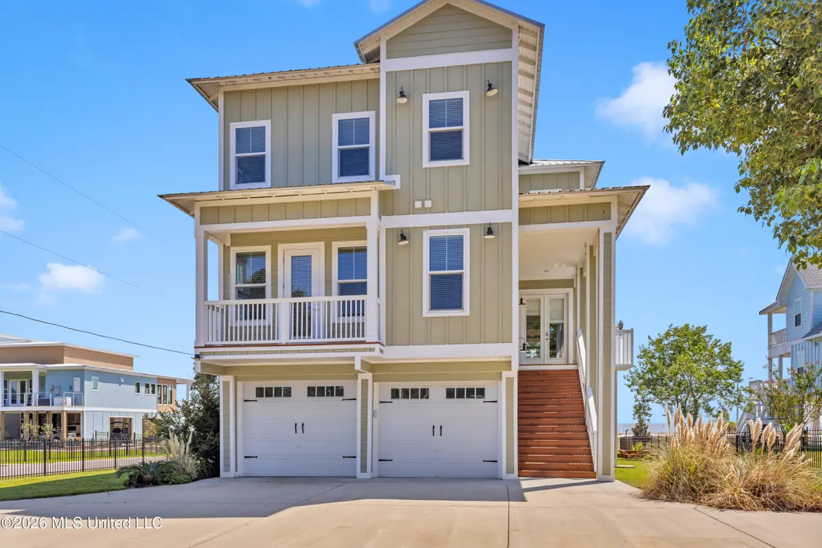 119 Jefferson Davis Avenue, Biloxi, MS 39530 - #1