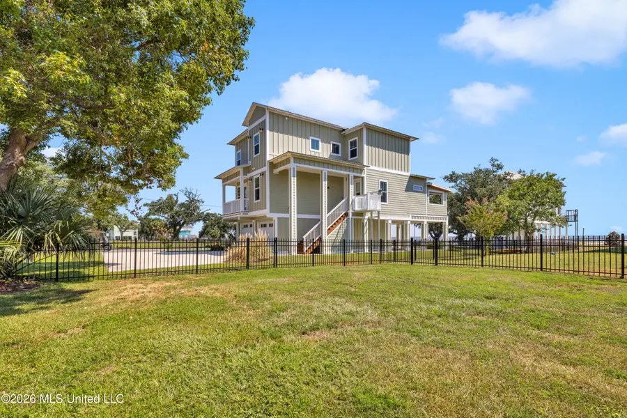 119 Jefferson Davis Avenue, Biloxi, MS 39530 - #3