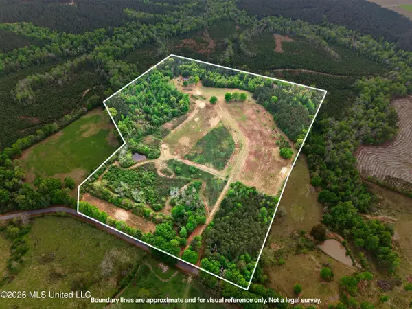 86 Cripple Creek Lane, Lumberton, MS 39455