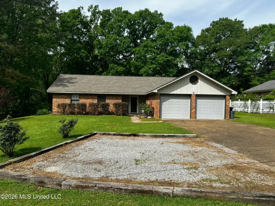 135 Rolling Hills Boulevard, Florence, MS 39073 - #2