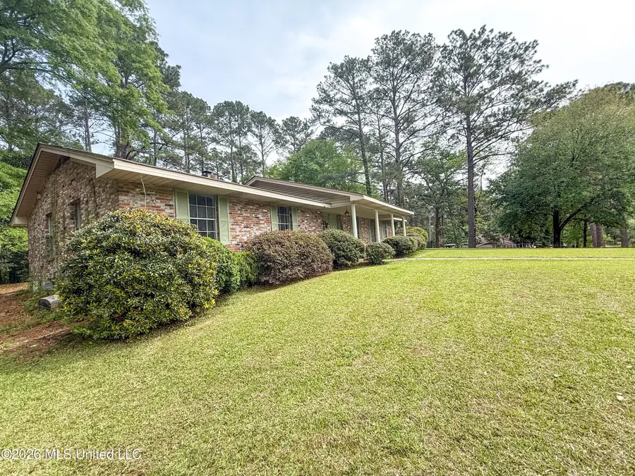 611 Marsha Drive, Mendenhall, MS 39114 - #3