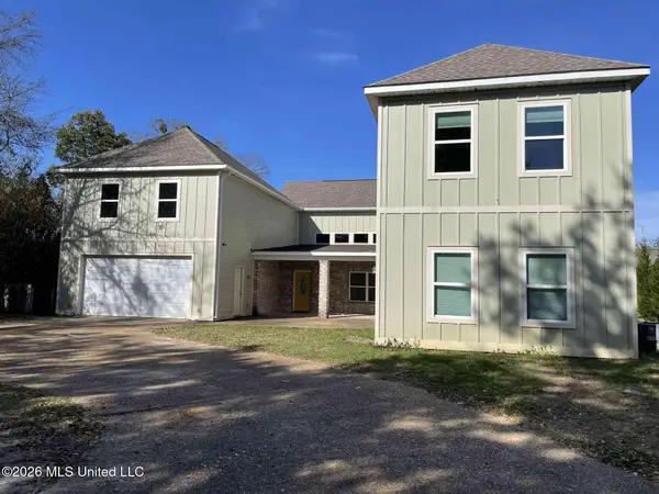 13704 Windlo Circle, Ocean Springs, MS 39564