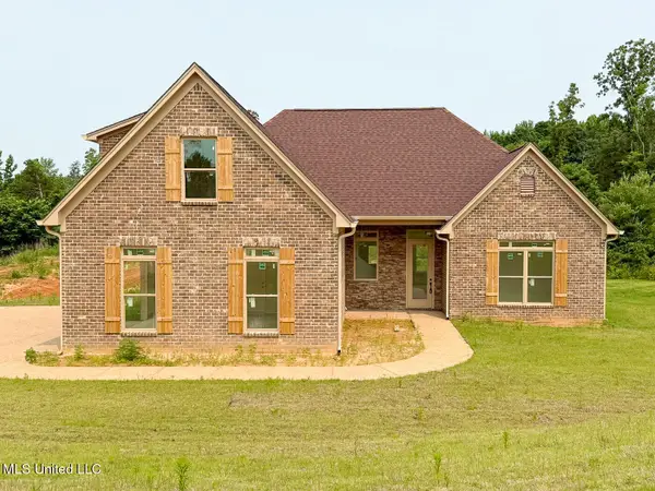 37 Honey Suckle Cove, Holly Springs, MS 38635