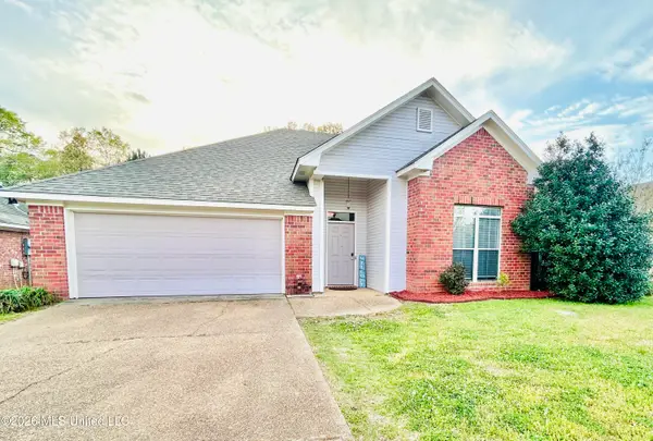 912 Clubhouse Drive, Pearl, MS 39208