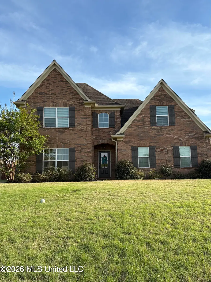 1261 Heritage Lake Drive, Hernando, MS 38632 - #2