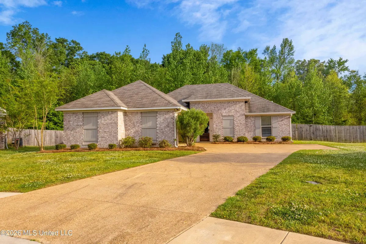 120 Bankside Drive, Canton, MS 39046 - #1