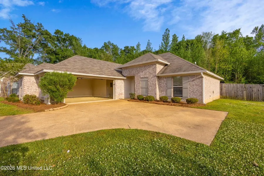 120 Bankside Drive, Canton, MS 39046 - #2