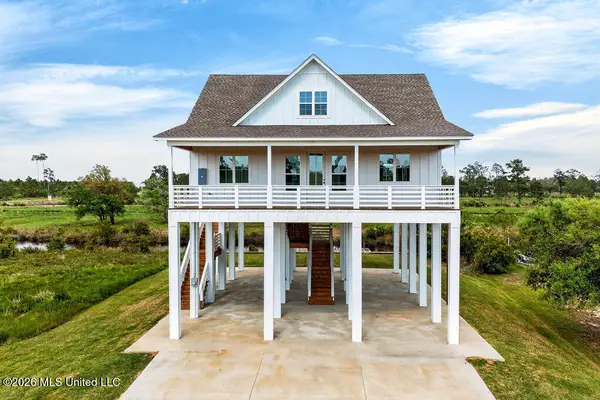 5089 Atlantis Drive, Bay Saint Louis, MS 39520