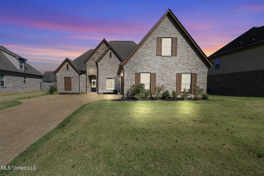 1098 S Broadwing Circle, Olive Branch, MS 38654 - #2