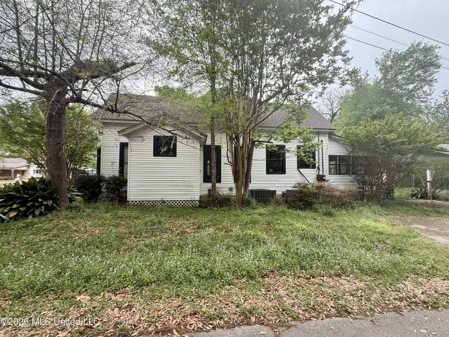 101 S Main Street, Mount Olive, MS 39119 - #2