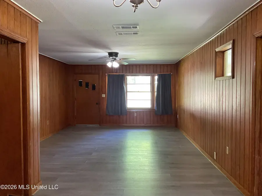 603 N Oak Avenue, Braxton, MS 39044 - #3