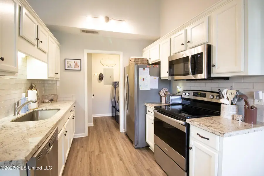 332 Swan Drive, Brandon, MS 39047 - #3