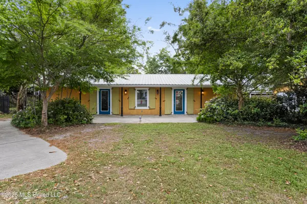 264 Washington Street, Bay Saint Louis, MS 39520