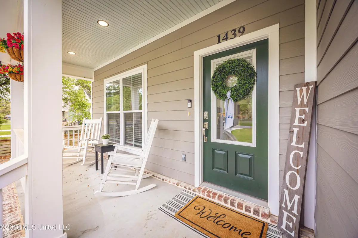 1439 Mantou Street, Pascagoula, MS 39567 - #1