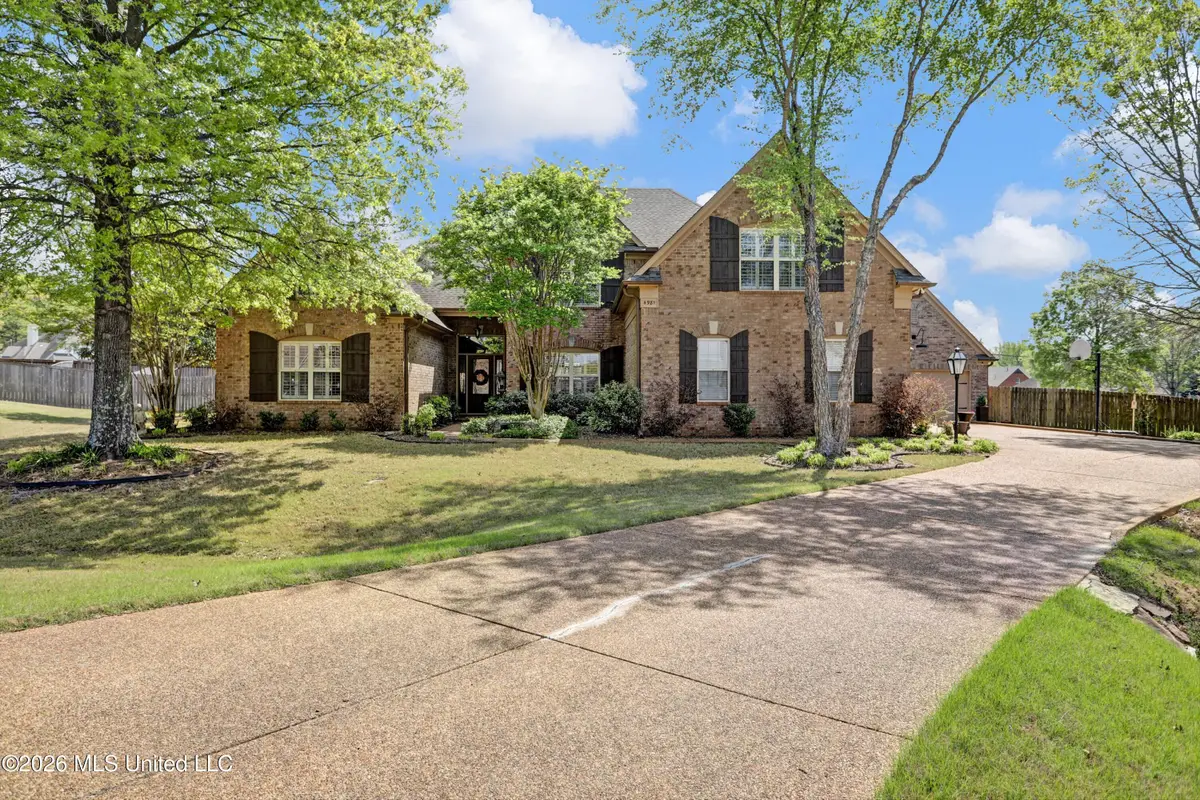 4981 Waterstone Cove, Olive Branch, MS 38654 - #1