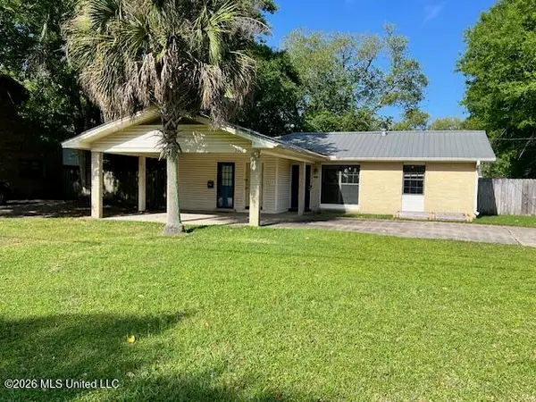 2907 Larchmont Street, Pascagoula, MS 39567
