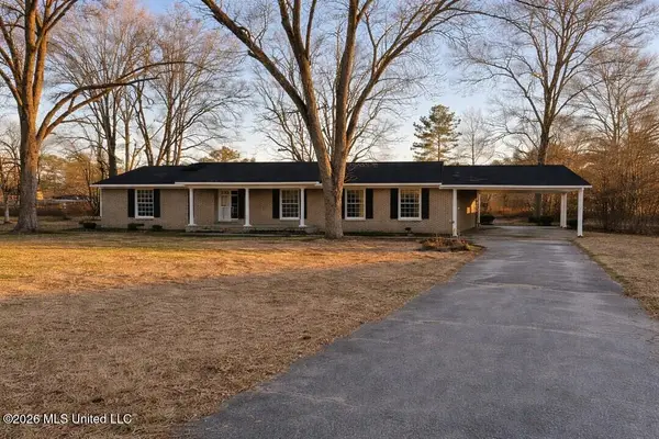 239 W College Street, Hickory, MS 39332