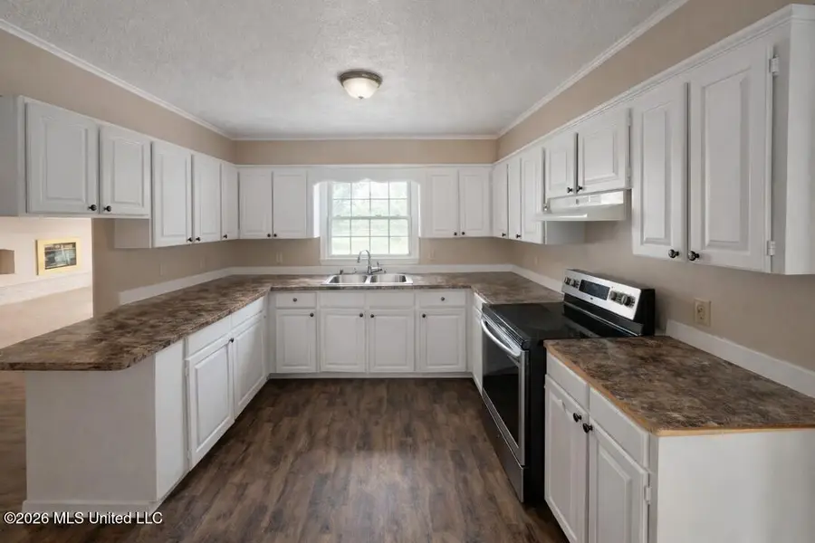 239 W College Street, Hickory, MS 39332 - #2