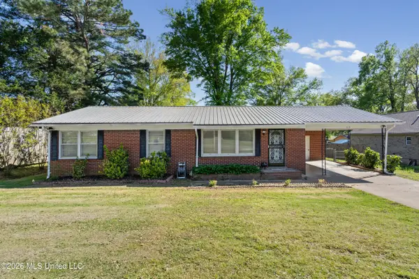 715 Coleman Avenue, Holly Springs, MS 38635