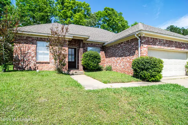 441 Silver Drive, Pearl, MS 39208
