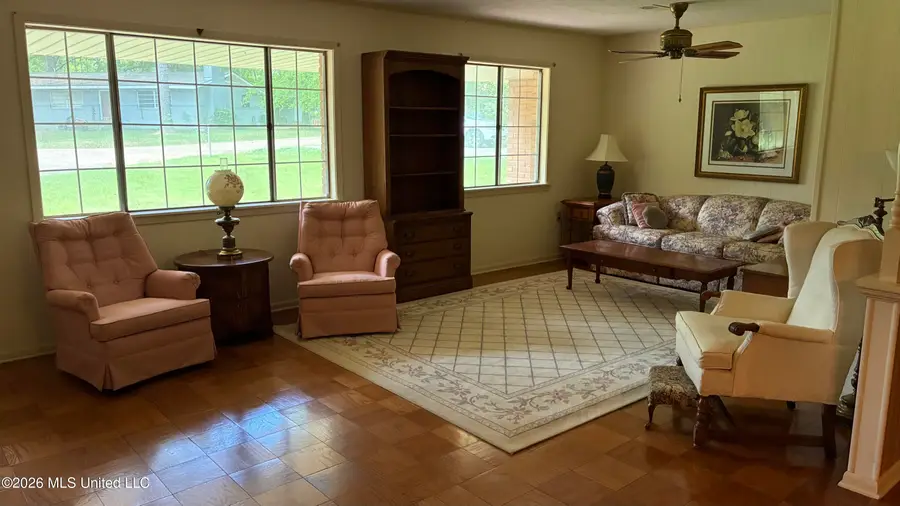 110 Melanie Lane, Brookhaven, MS 39601 - #2