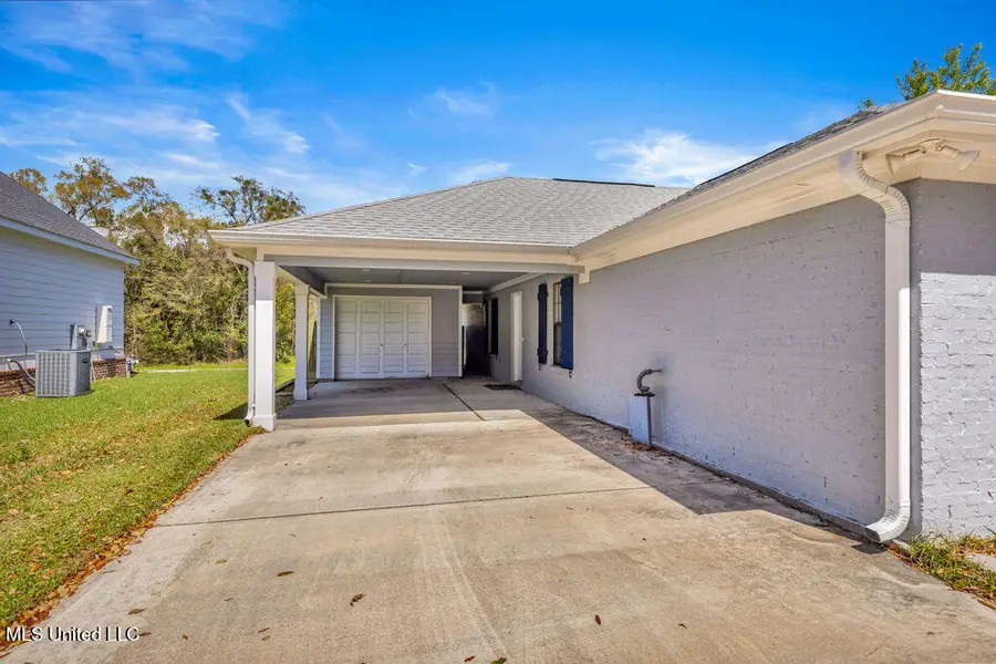 405 Ulman Avenue, Bay Saint Louis, MS 39520 - #2