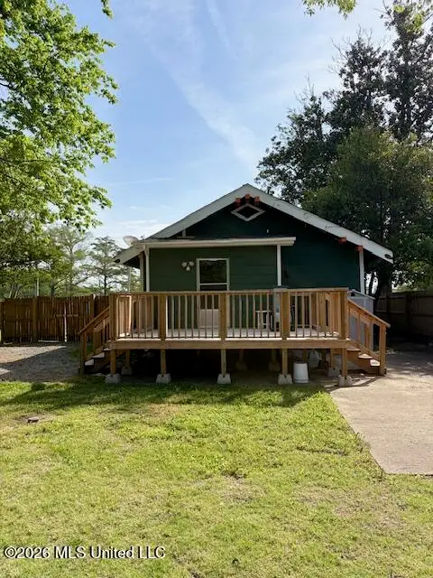 1303 Riverside Avenue, Clarksdale, MS 38614 - #3