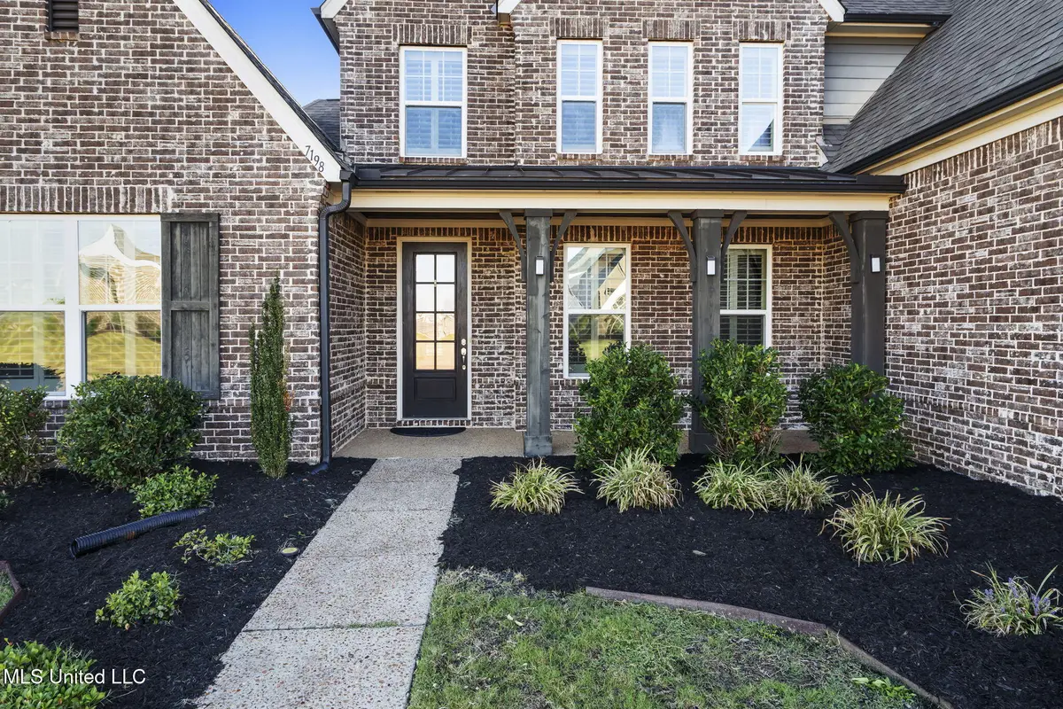 7198 E Harrier Drive, Olive Branch, MS 38654 - #1