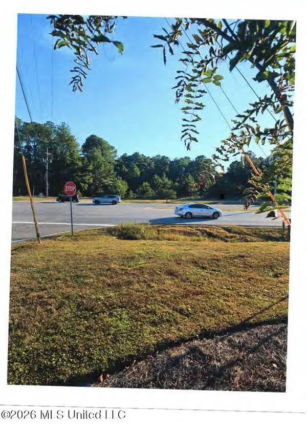 90, Ocean Springs, MS 39564