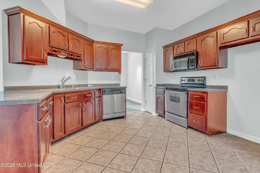 8961 Sweet Flag Loop, Southaven, MS 38671 - #2