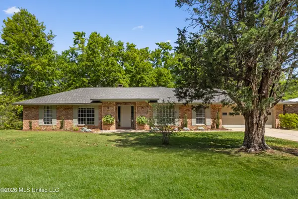 1407 Hellmers Lane, Ocean Springs, MS 39564