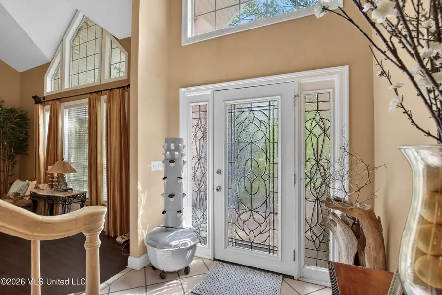 621 S Springlake Circle, Terry, MS 39170 - #2