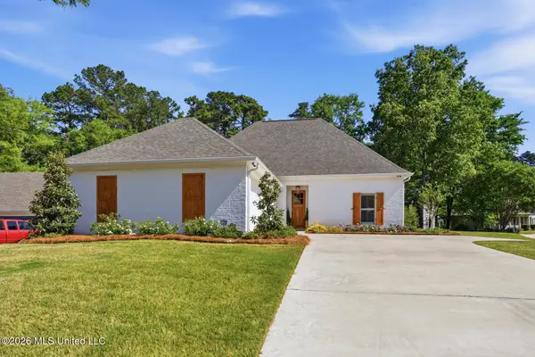 304 Fairway Cove, Brandon, MS 39047