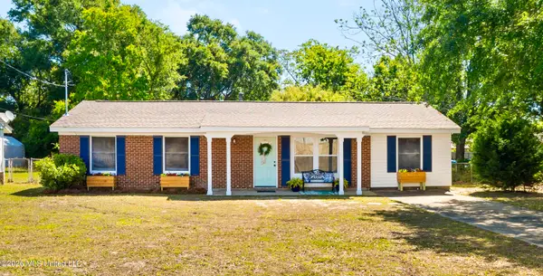 218 Dogwood Drive, Biloxi, MS 39531