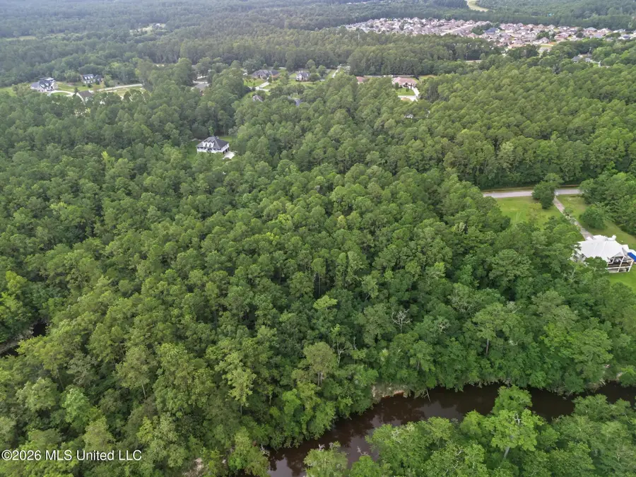 Longwood Circle, Biloxi, MS 39532 - #3