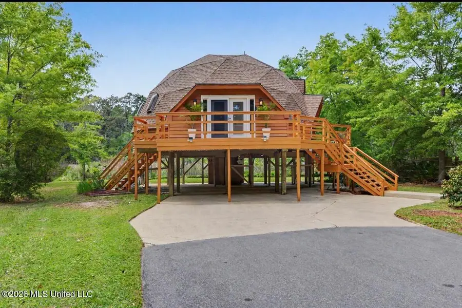 9017 W Simmons Circle, Ocean Springs, MS 39564 - #2