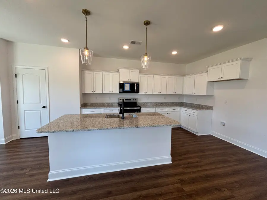 6069 E River Birch Road, Walls, MS 38680 - #3